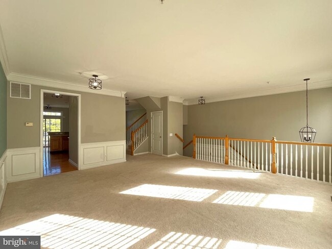 Building Photo - 895 Chatfield Rd