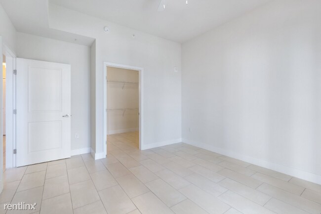 Photo - 270 Biscayne Blvd Way Unit Stu