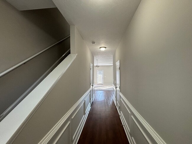 Photo - 810 Benelli Ln
