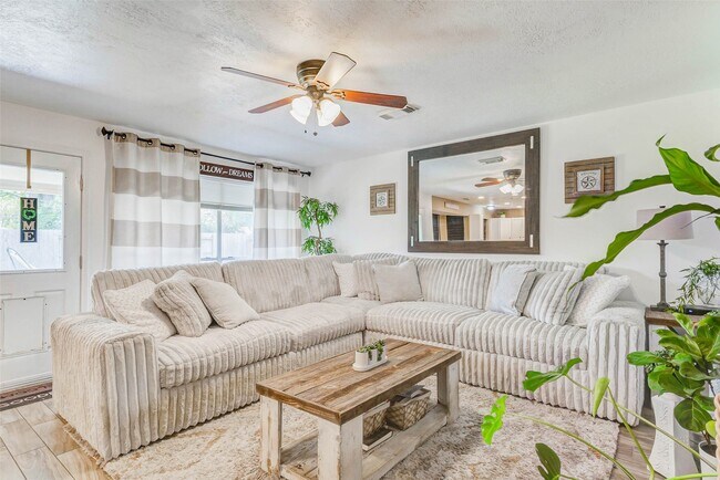 Photo - 18711 Appletree Hill Ln