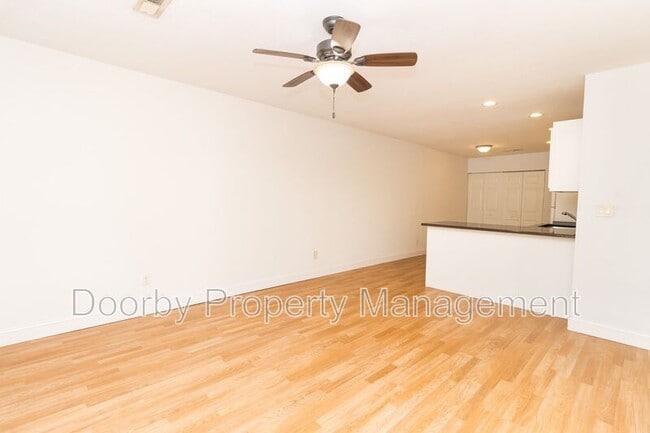 Photo - 3860 Youngstown Rd Unit 3860