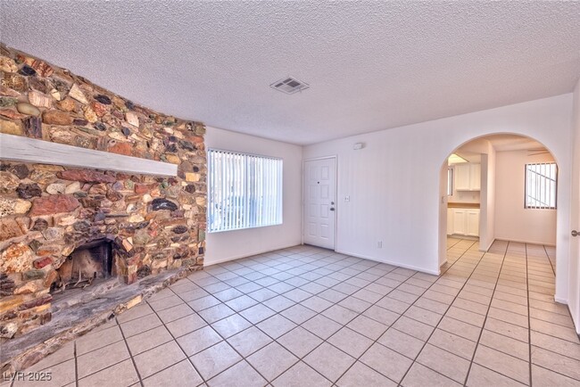 Building Photo - 503 N 28th St Unit A