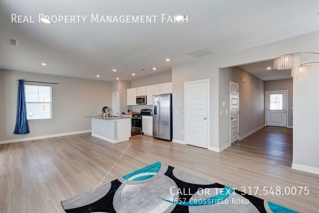 Photo - 9657 Crossfield Rd