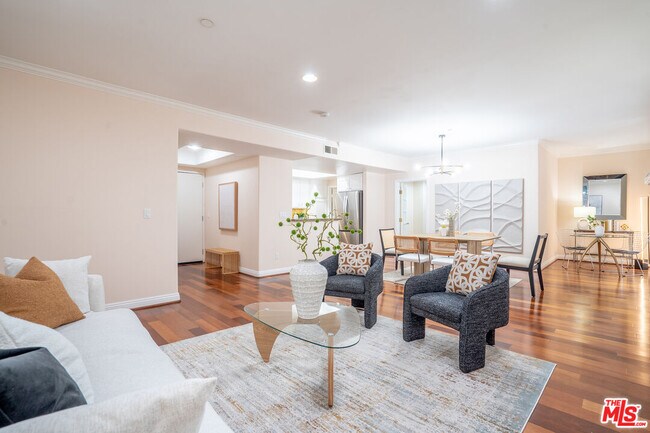 Photo - 616 S Wilton Pl Unit 103