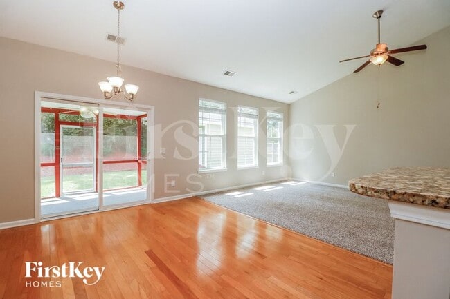 Photo - 115 Marinella Dr