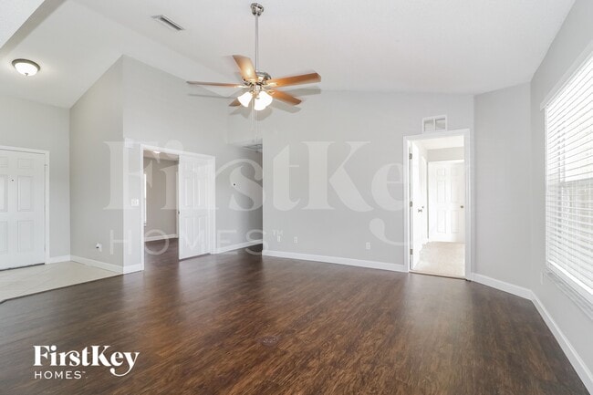 Photo - 12025 Larson Ln