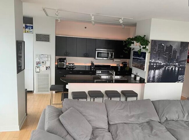 Photo - 8 E Randolph St Unit 2408