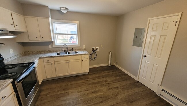 Photo - 142 Bolling Dr