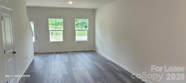 Photo - 133 Slate Dr