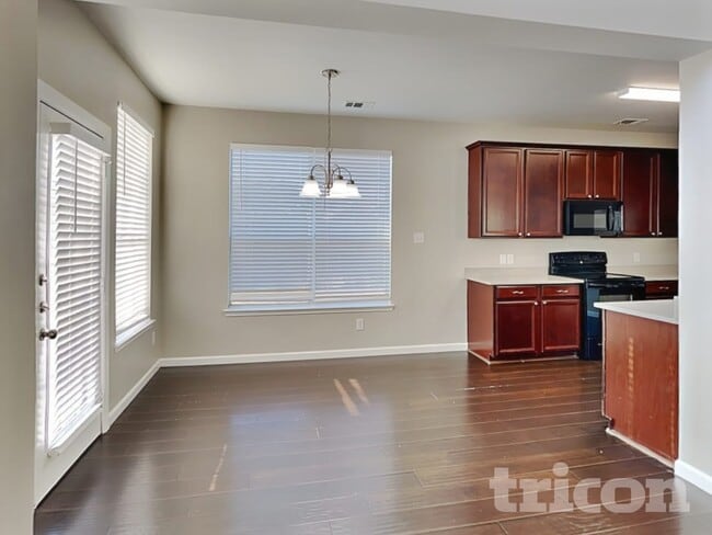 Photo - 1015 Remington Ranch Rd