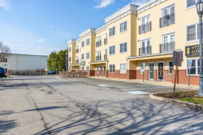 Building Photo - 160 Durham Ave Unit 206 Rental