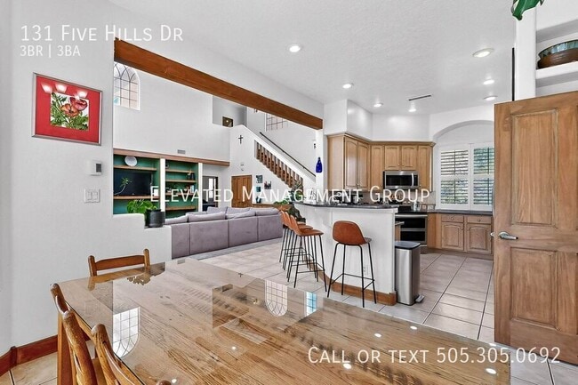 Building Photo - 131 Five Hls Dr