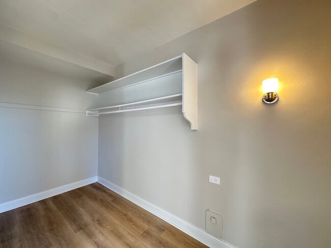 Photo - 3335 W Diversey Ave Unit 903