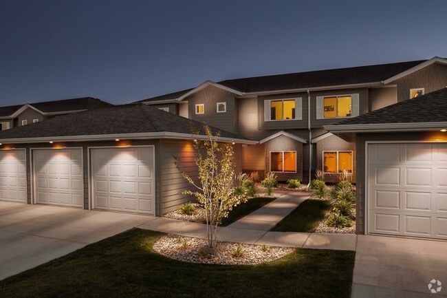 Boulder Pointe Townhomes - Boulder Pointe Townhomes