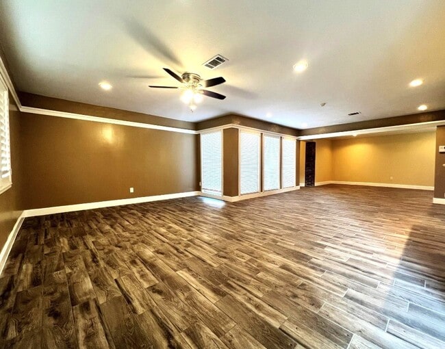 1430 Freedonia Dr