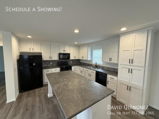 Building Photo - 6249 Roosevelt-