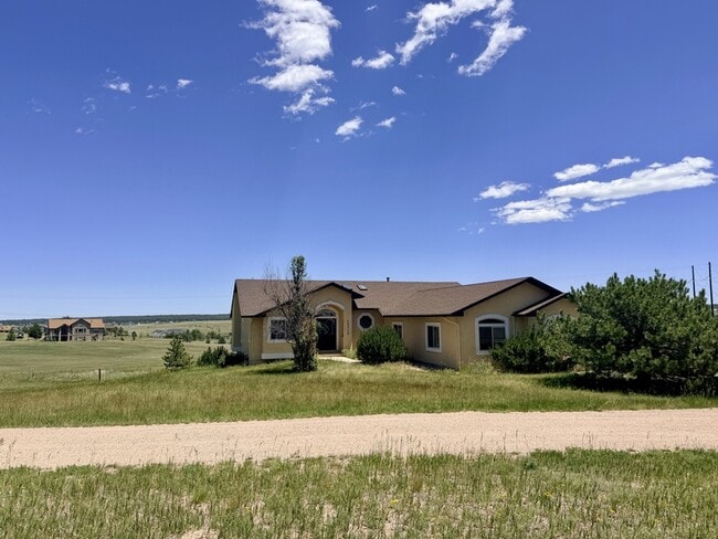 Building Photo - 18515 Peaceful Pines