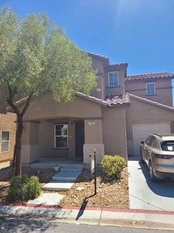 Photo - 4739 Golden Shimmer Ave
