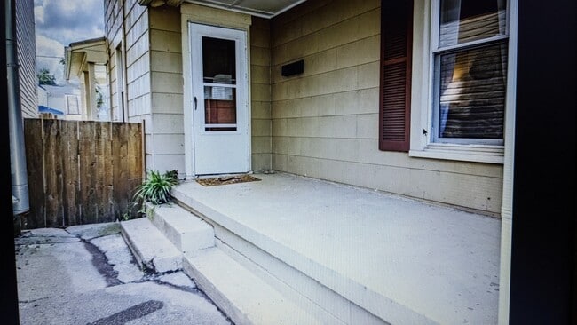 Photo - 542 Buckeye St