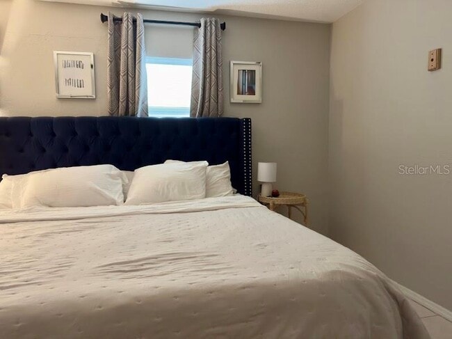 Photo - 3074 Brookview Ave Unit B