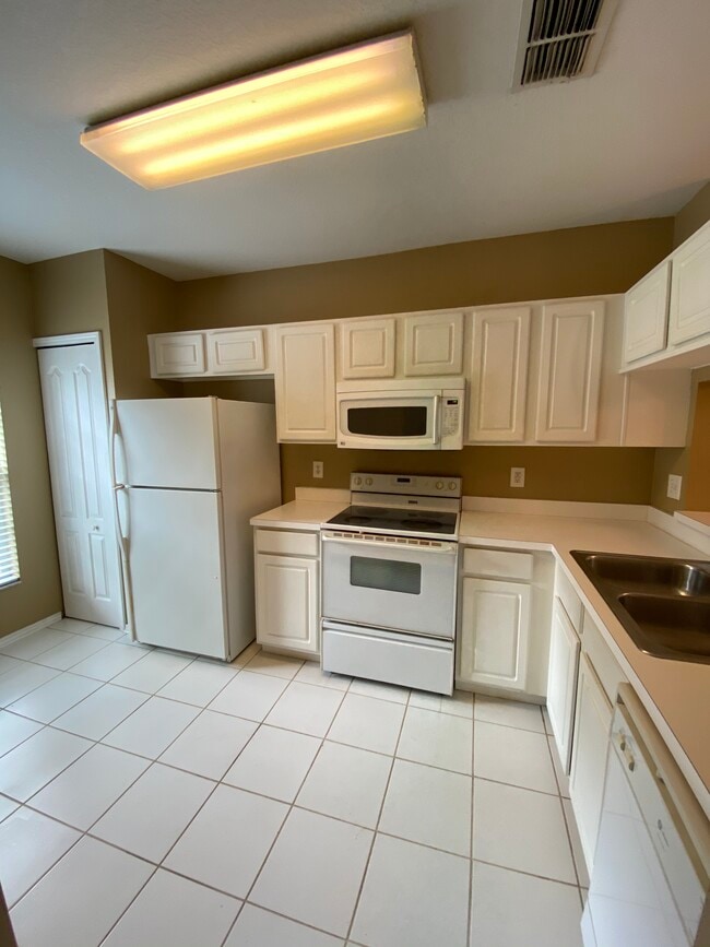 Photo - 1309 Throckmorton Dr