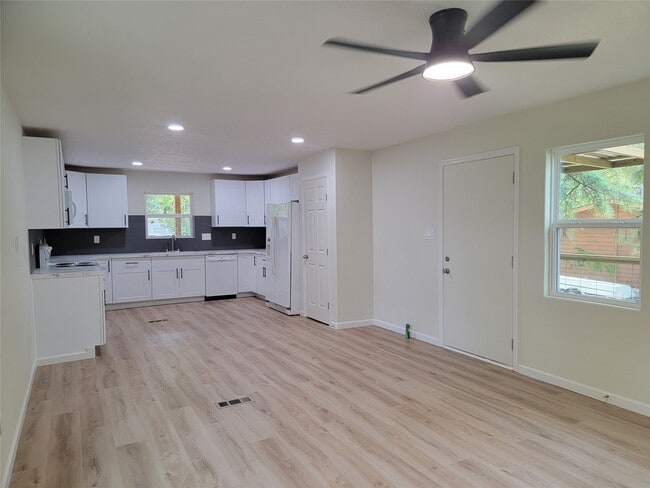 13126 S Lee Shore Dr