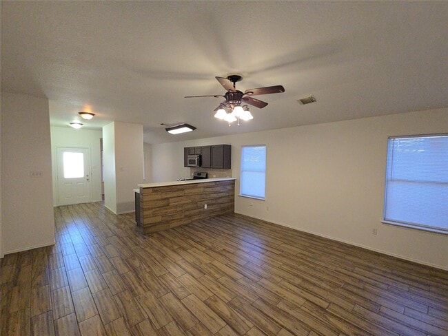 Photo - 5006 Mill Creek Dr