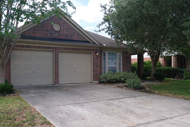 Photo - 2107 Sherbrook Park Ln