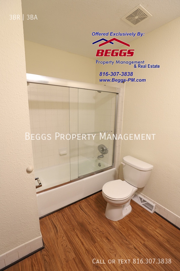 Photo - 1229 Broadmore Ln