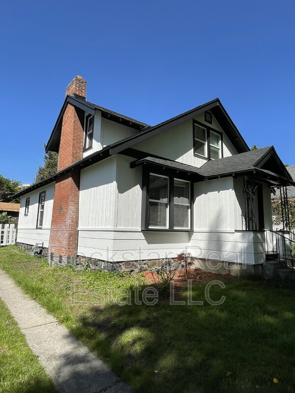 Photo - 214 W Euclid Ave