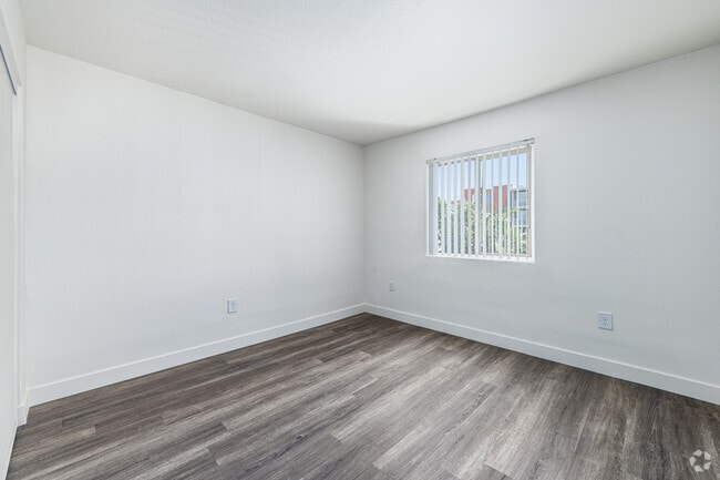 4BR, 2BA - 1282SF - Fourth Bedroom