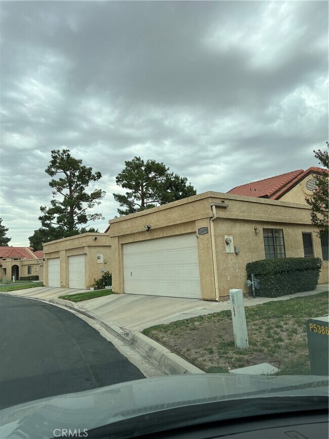 Photo - 11675 Maple St