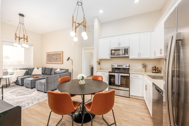 Photo - 4384 Iowa St Unidad SI ID1472544P