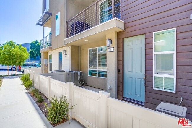 Building Photo - 20619 Oakglen Ln Rental