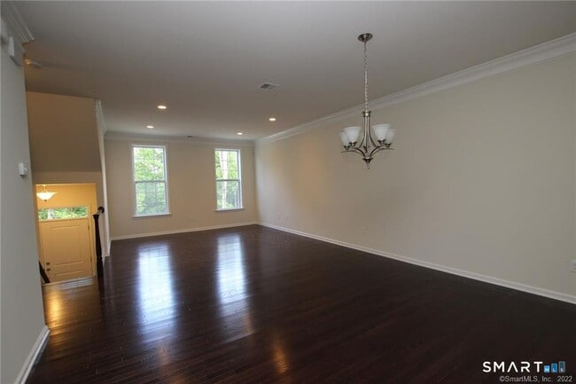 Photo - 10 Moorland Dr Unit 10