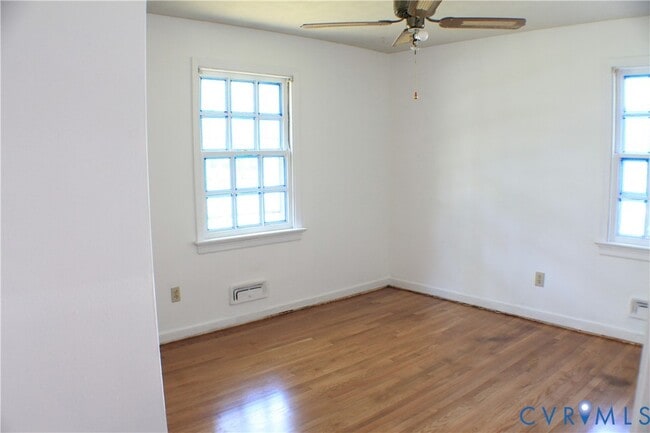Photo - 7513 Schaaf Dr