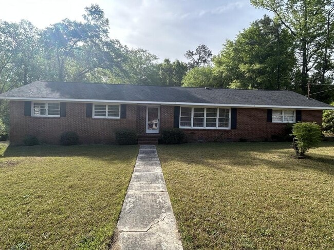 Photo - 110 Grace St