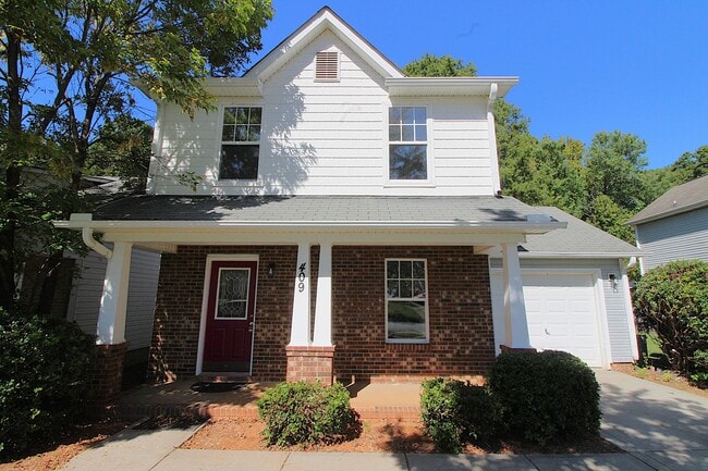 Photo - 3 Bedroom Home with a 1 Car garage!