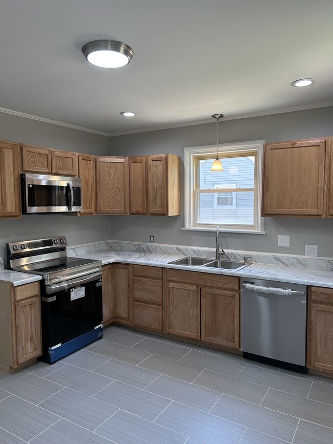 Photo - 1008 E Belt Blvd