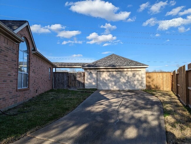 Photo - 1822 American Elm Ct
