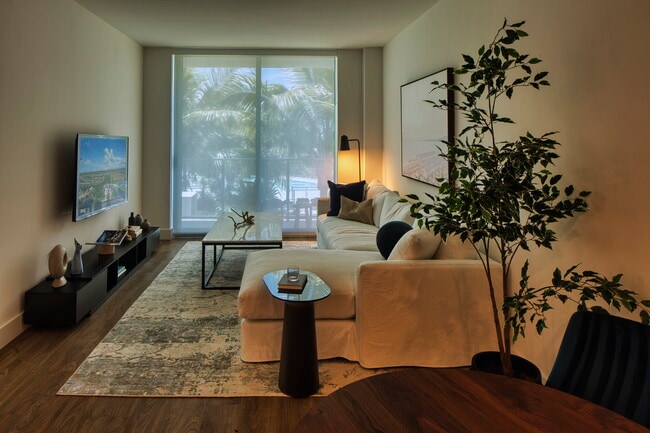 Photo - Ascent at Metropolitan Naples