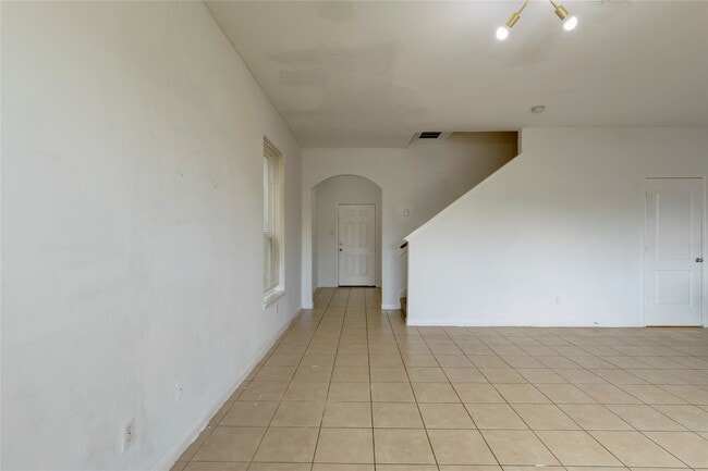 Building Photo - 11017 Panther Ct Rental