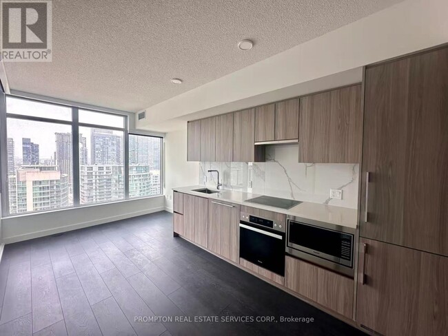Photo - 1 Concord Cityplace Wy Unit 3201
