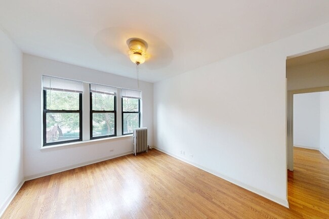 Photo - 5326-5336 S. Greenwood Avenue
