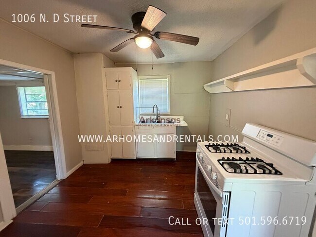 Photo - 1006 N. D Street-