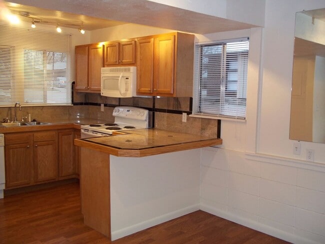 Building Photo - Seven Thirty, LLC (765) Unit 765 #3