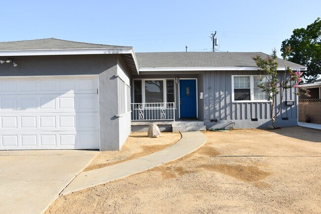 Newly Built Home - Newly Built Home Unit Locust (1238) East