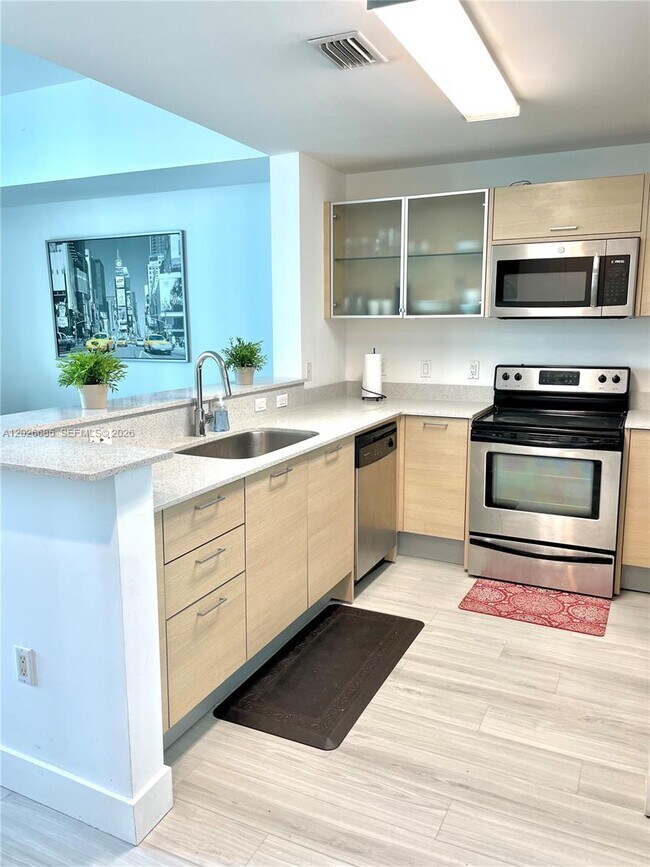 Photo - 350 NE 24th St Unit 709