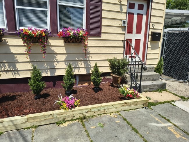 Photo - 32 Rosehill Pl