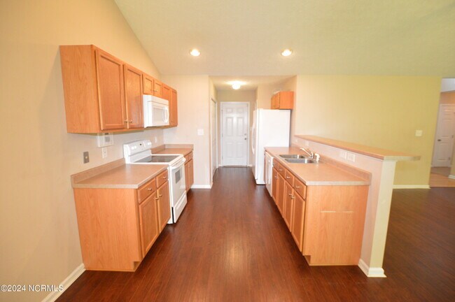 Photo - 102 Chinkapin Ct